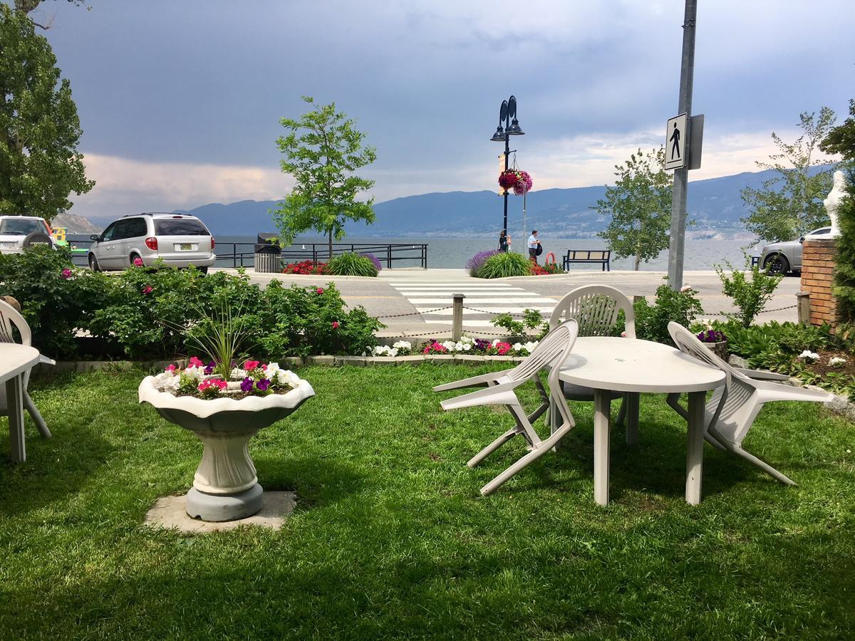 Black Sea 3* Penticton