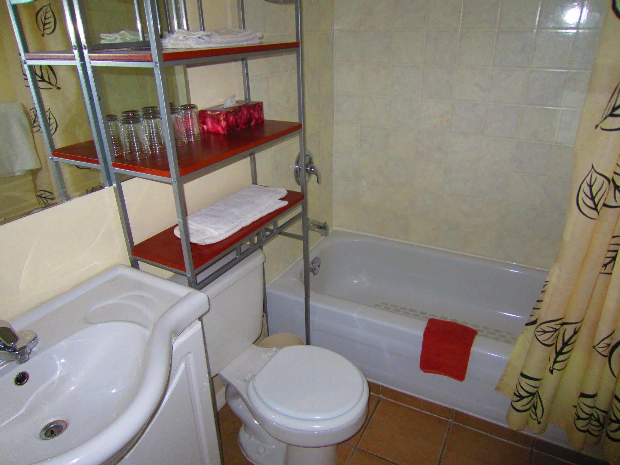 Black Sea Motel 3*