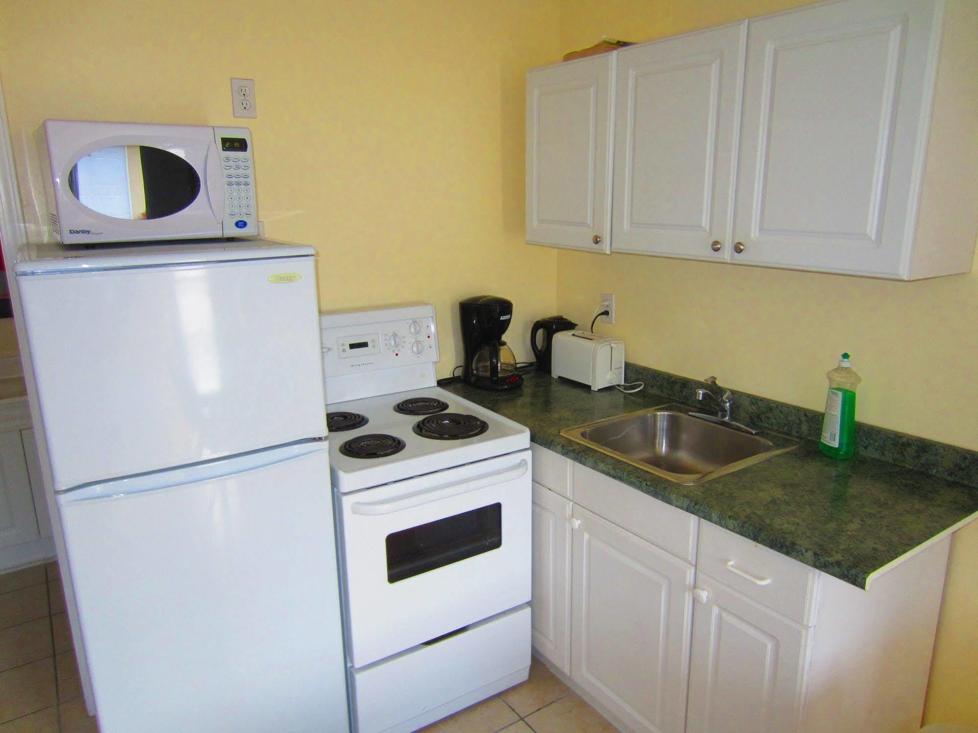 Black Sea 3* Penticton