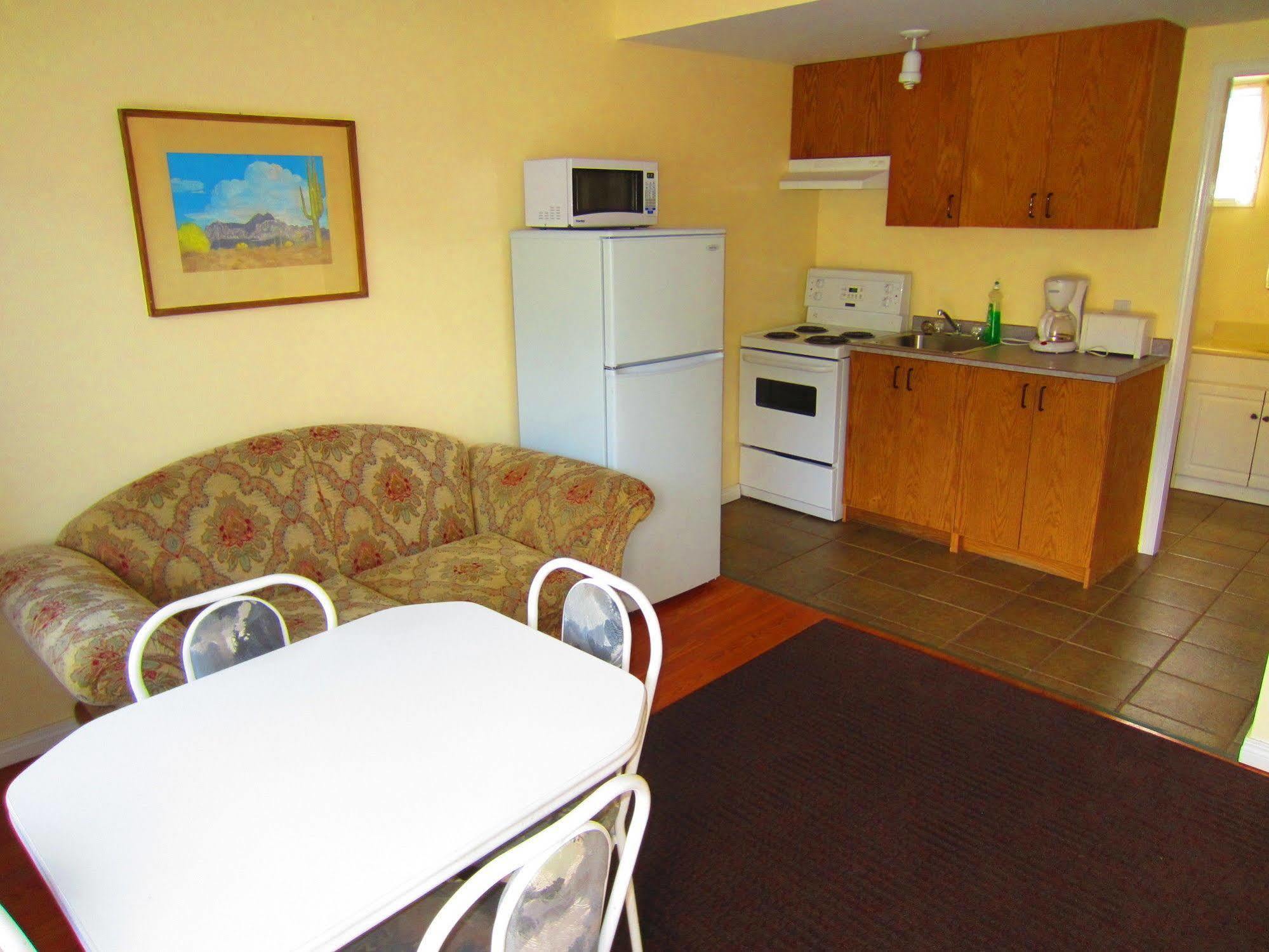 Black Sea Motel